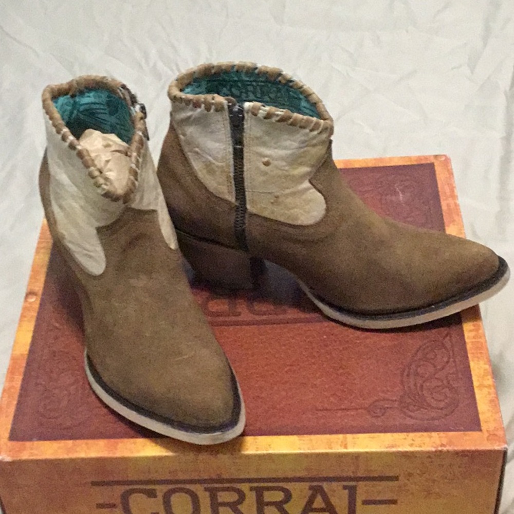 Brown suede booties sz8